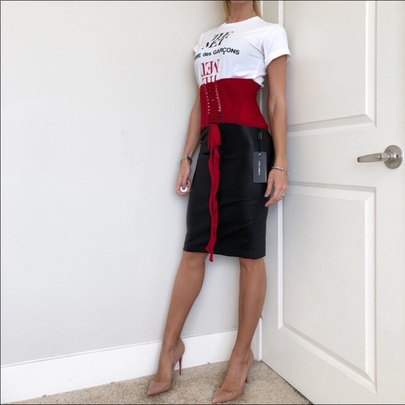 Dolce & Gabbana Accessories - Dolce & Gabbana red corset lace-up waist belt